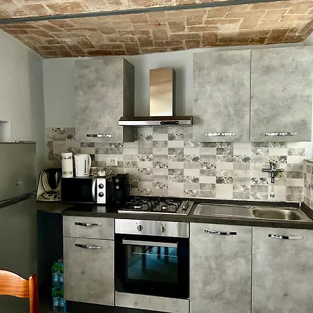 Da Betti E Luca Apartamento Mombaruzzo
